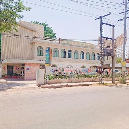 Hotel Silver Sand Multan Zewnętrze zdjęcie