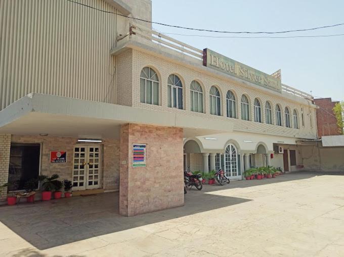 Hotel Silver Sand Multan Zewnętrze zdjęcie